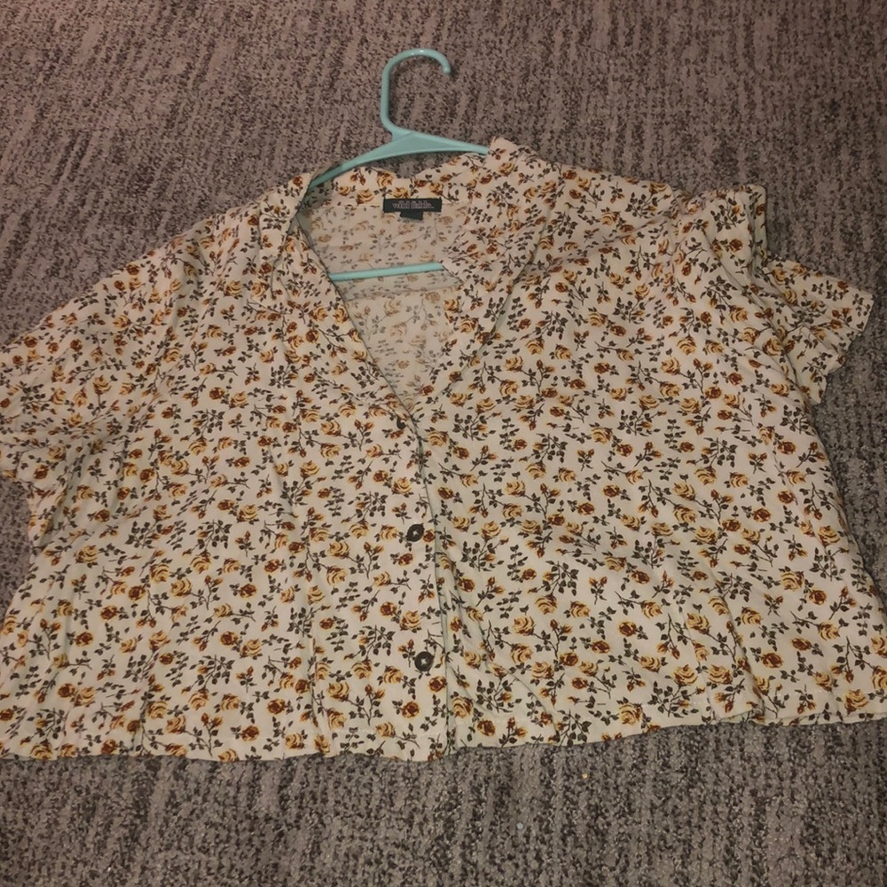 Floral crop tee